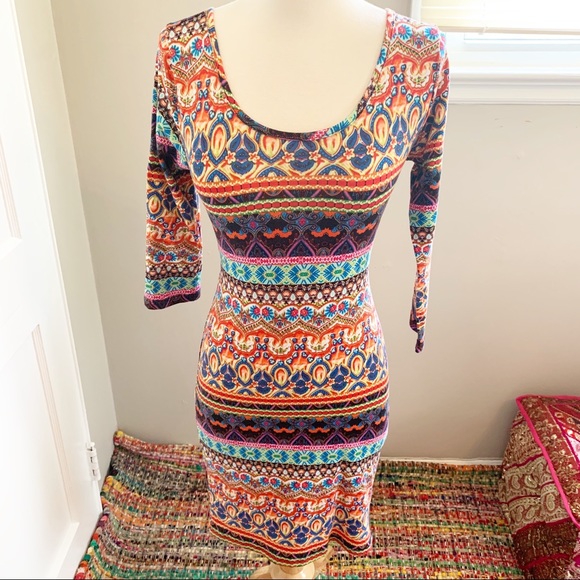 Pinc Dresses & Skirts - NWT Multi-printed Bodycon Dress
